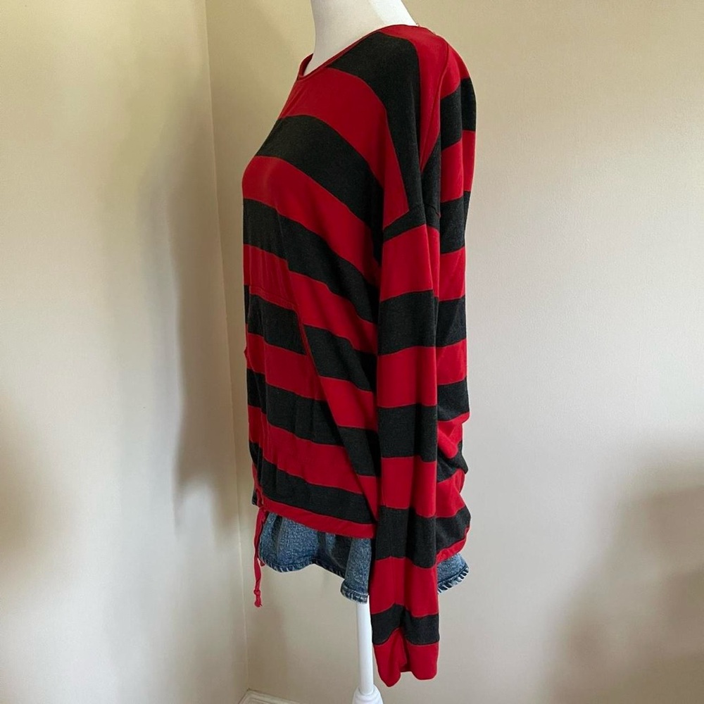 Vintage Y2K Emo Scenecore Mall Goth Red Charcoal Gray Striped Sweater Top L-XL - Picture 7 of 9
